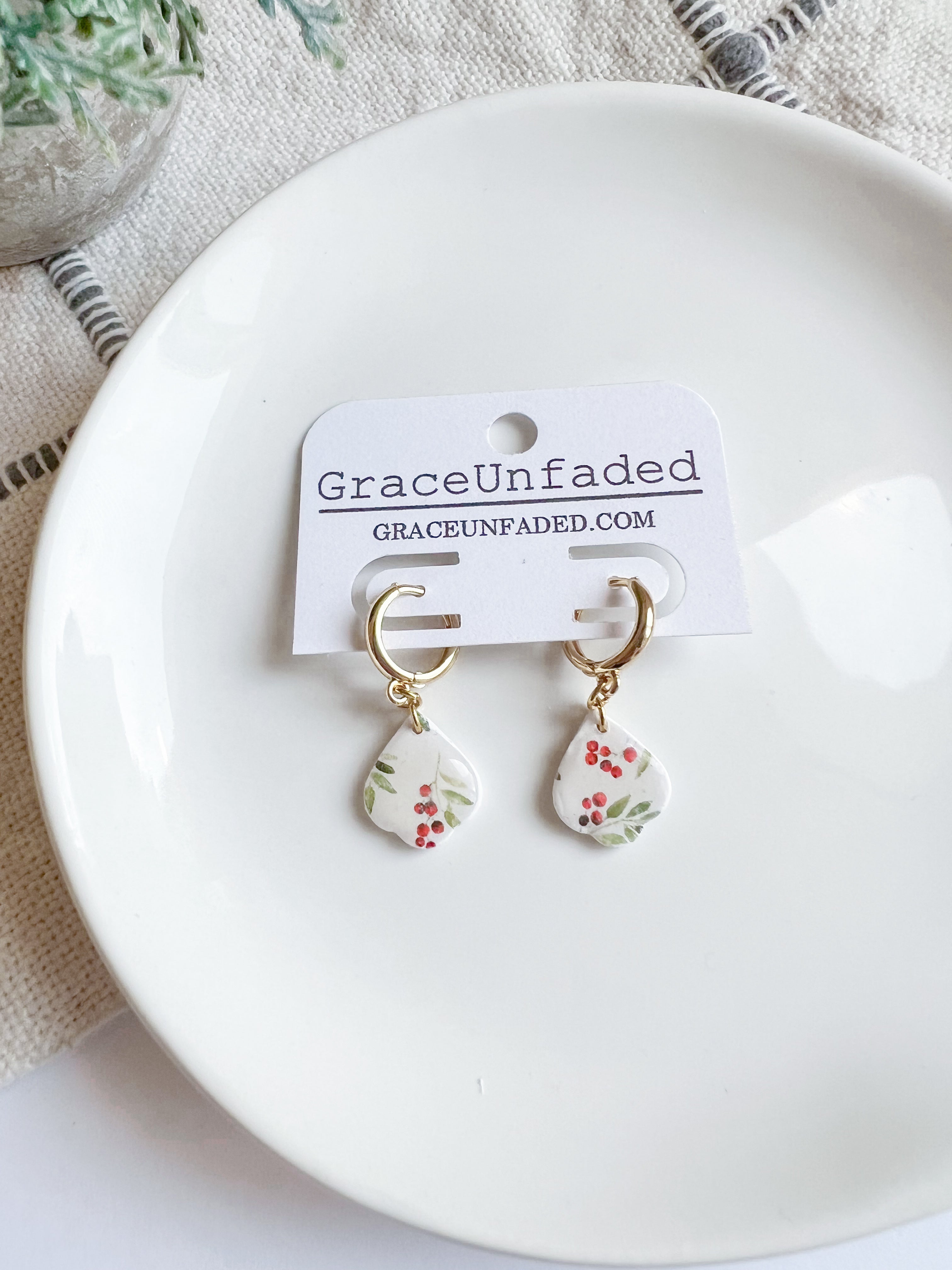 Simple Poinsettia Floral Drop