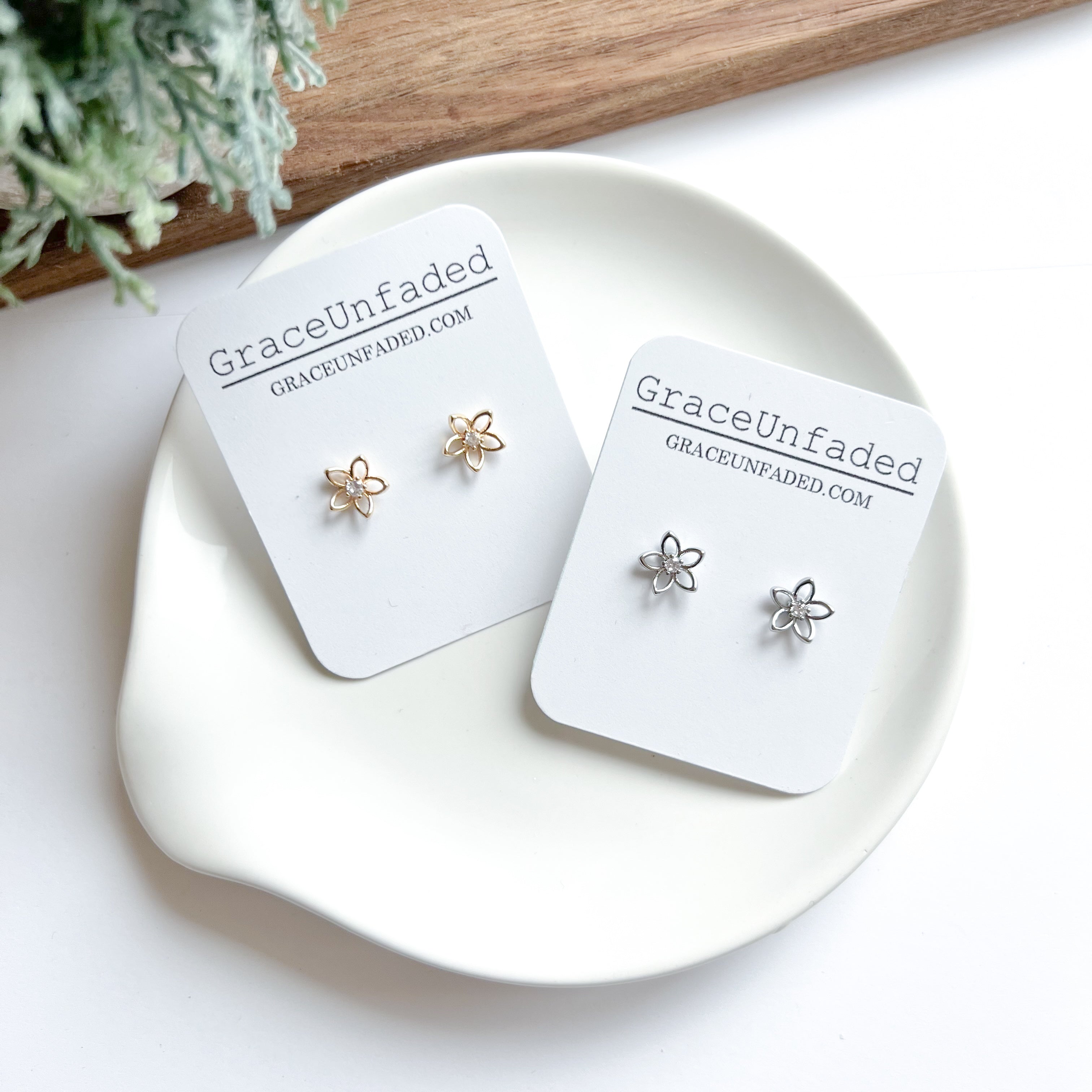 Flower Stud - Gold and Silver