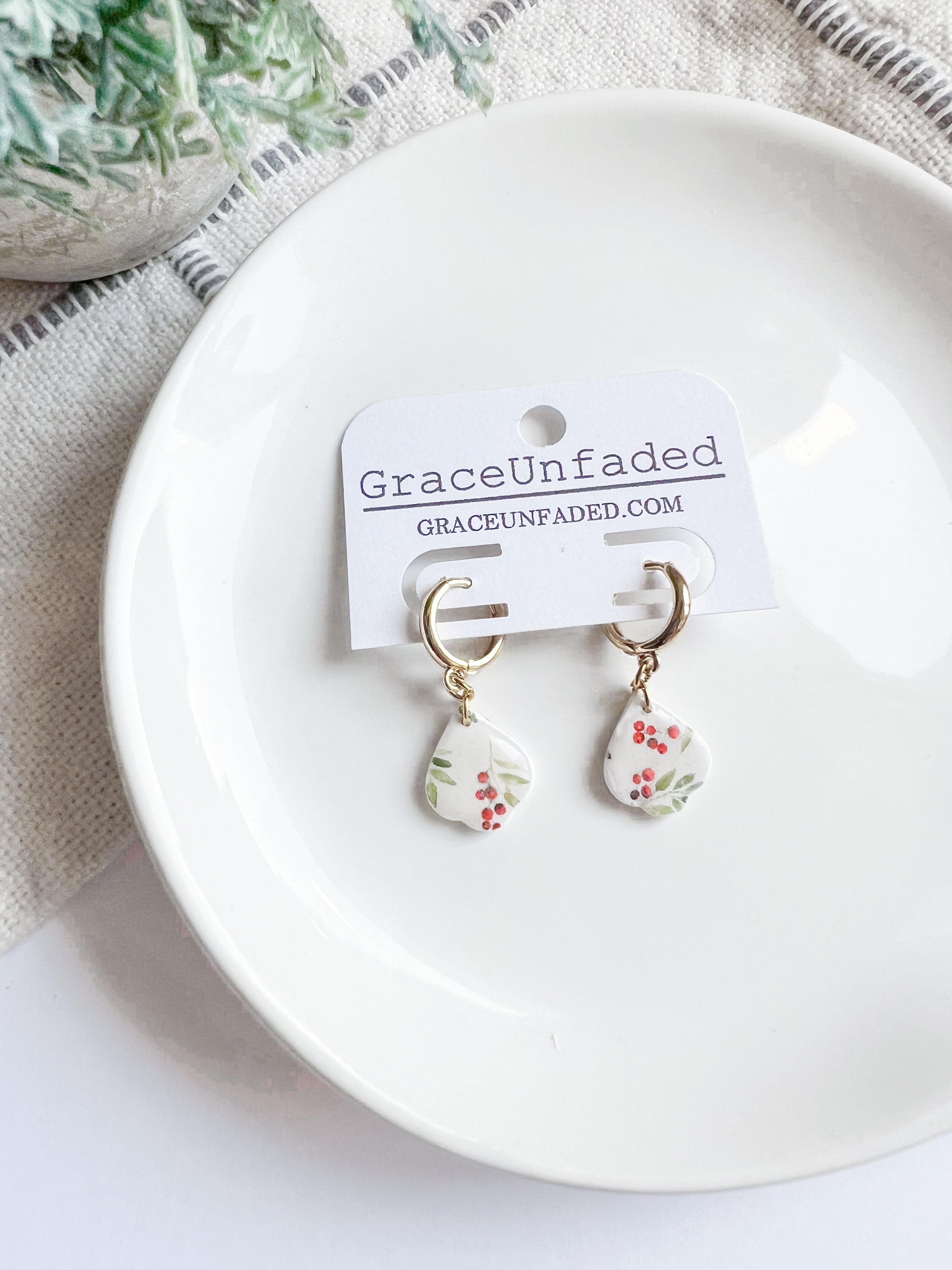 Simple Poinsettia Floral Drop