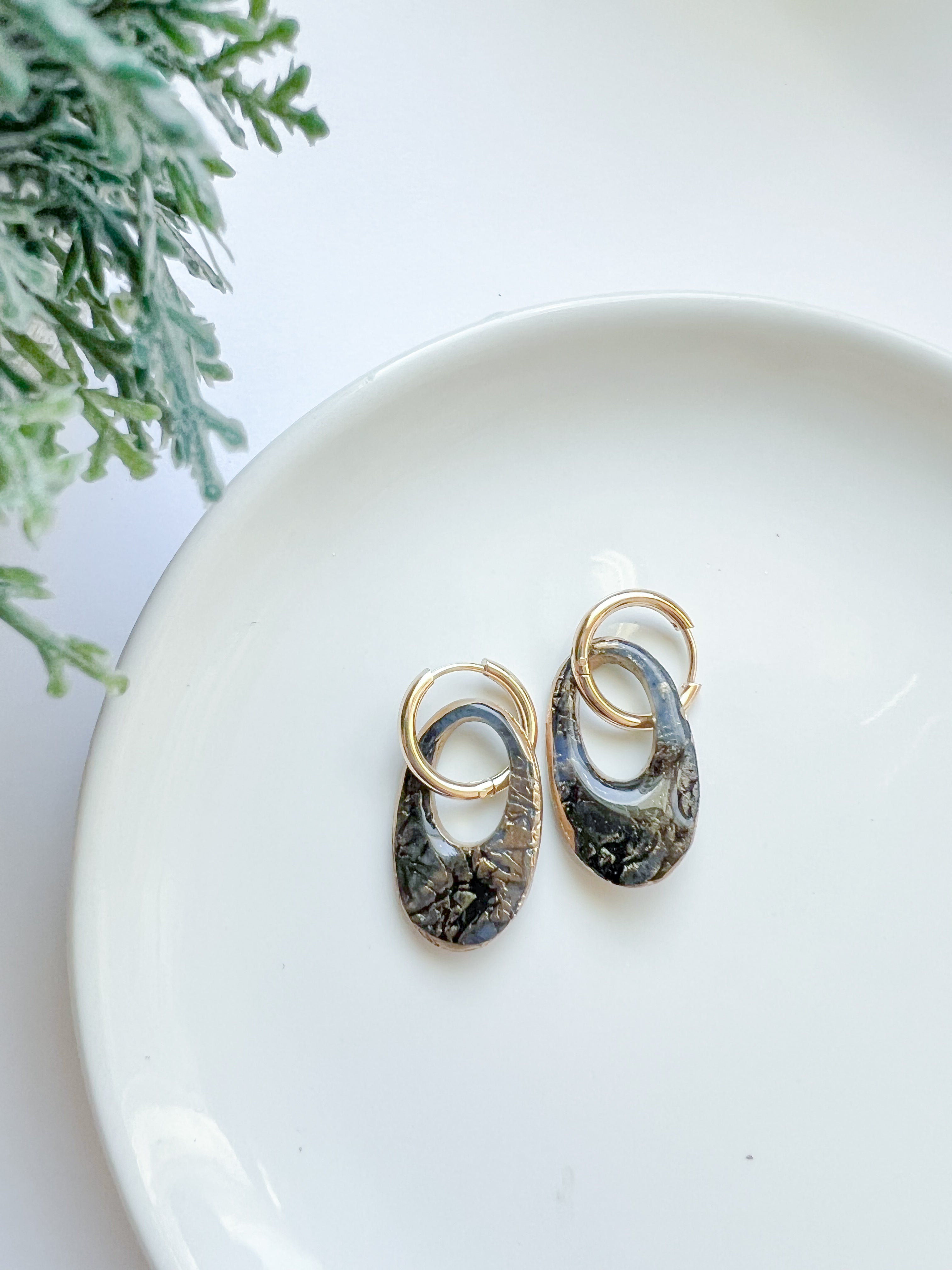 Cracked Stone Collection -  Oval Hoop