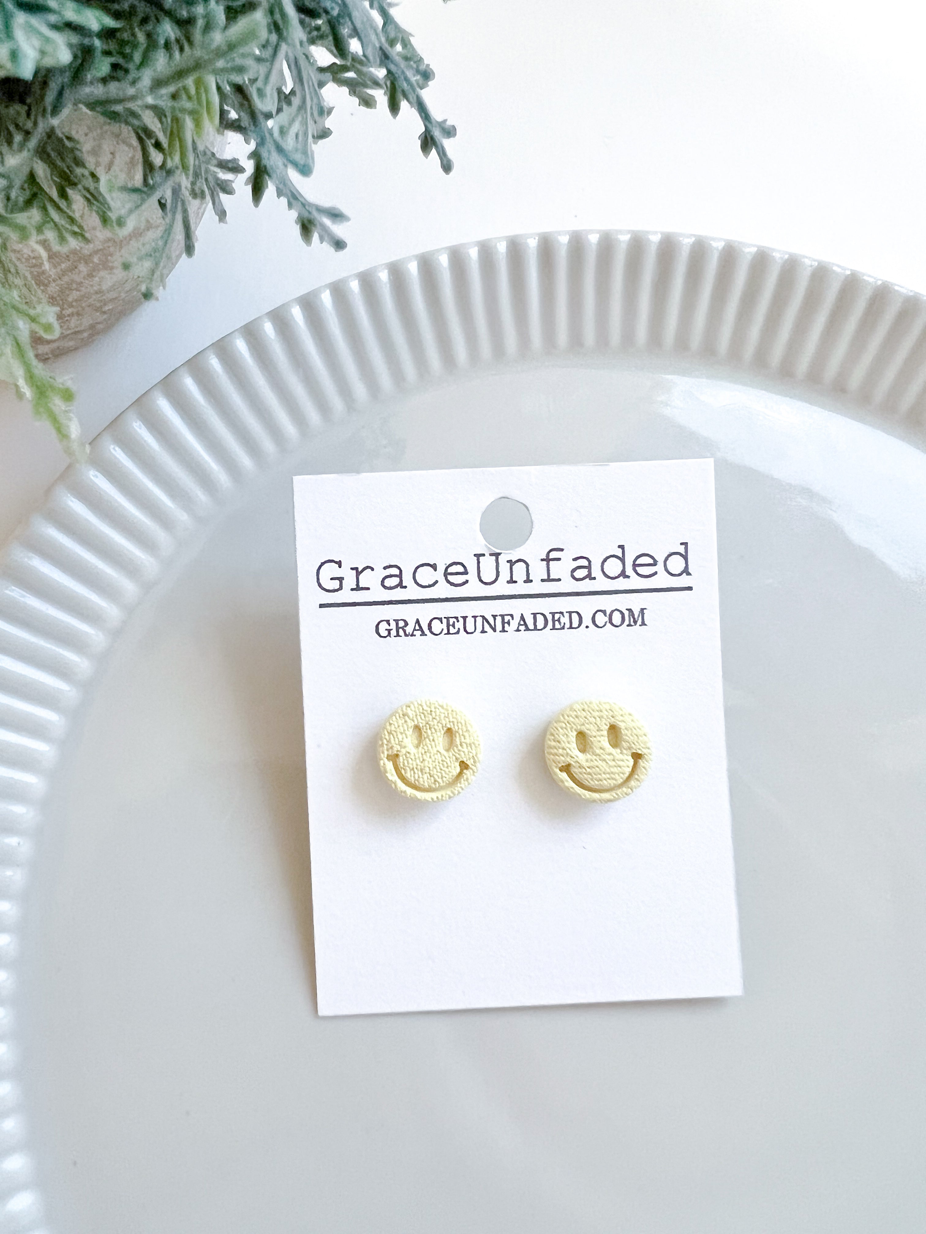 Happy Face (2 colors)