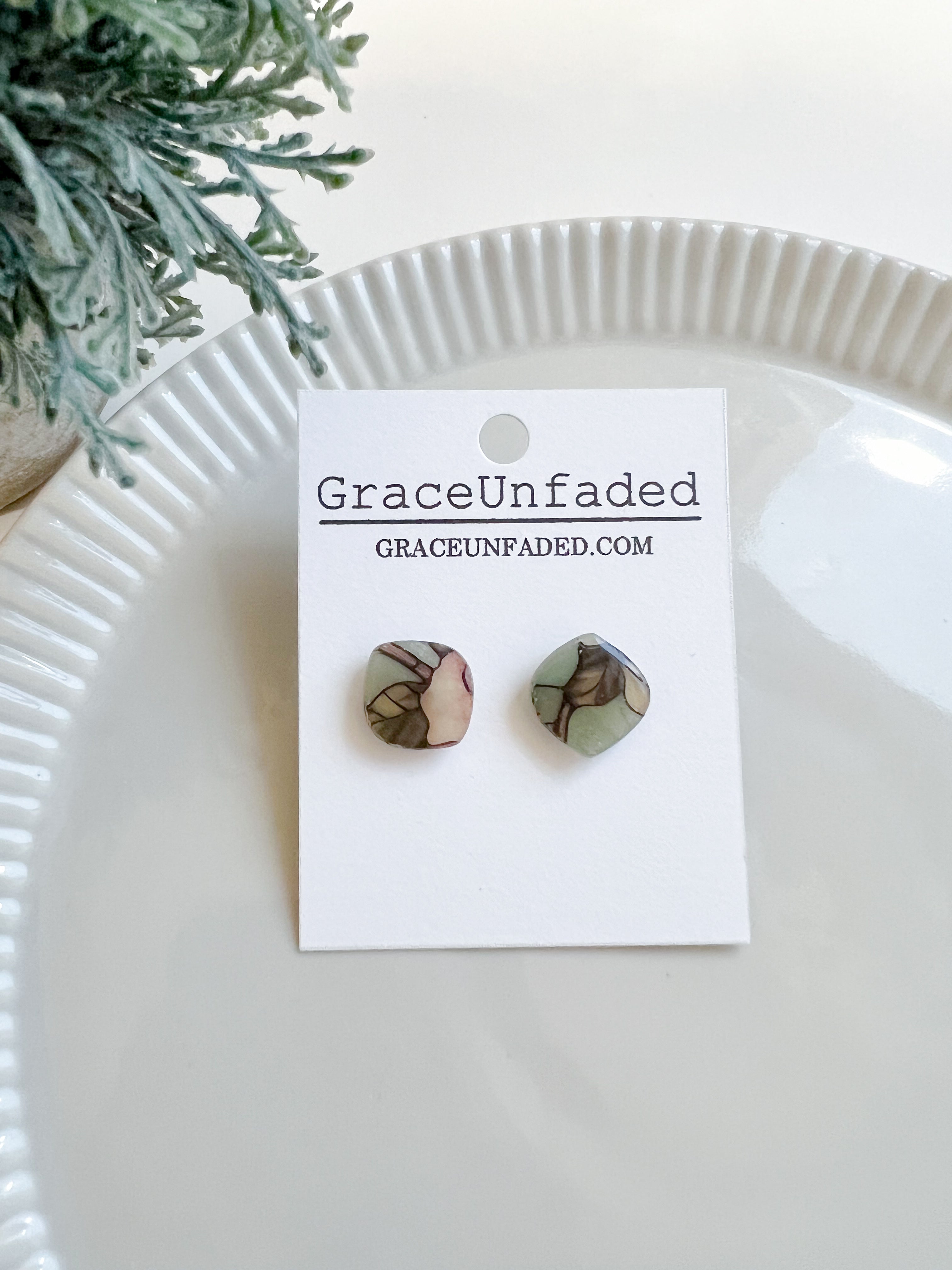 Stained Glass Round Diamond