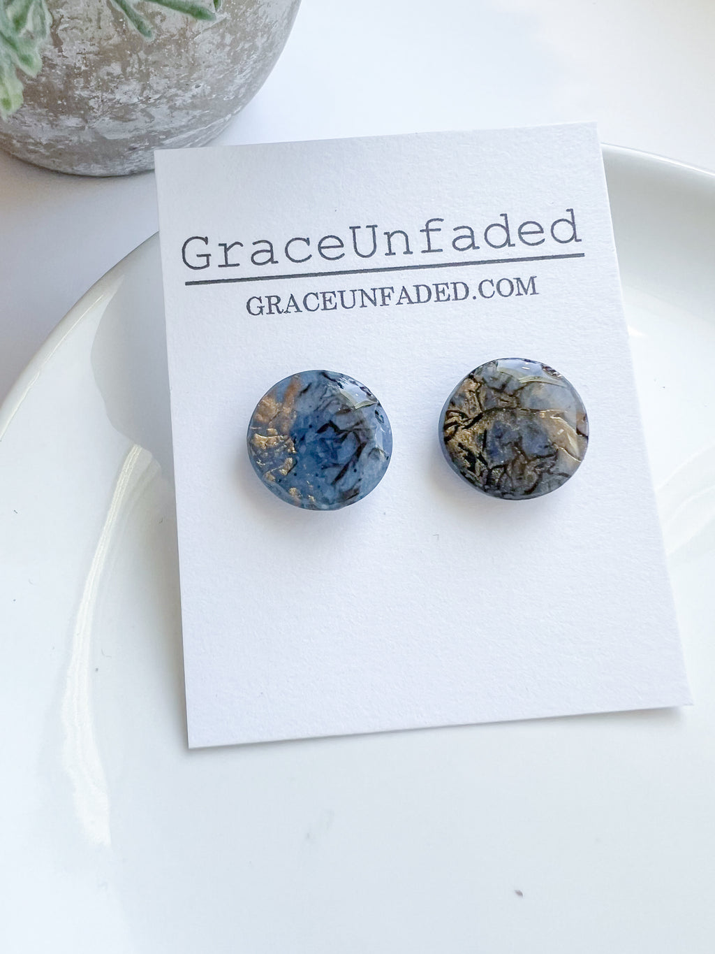 Cracked Stone Collection - Stud
