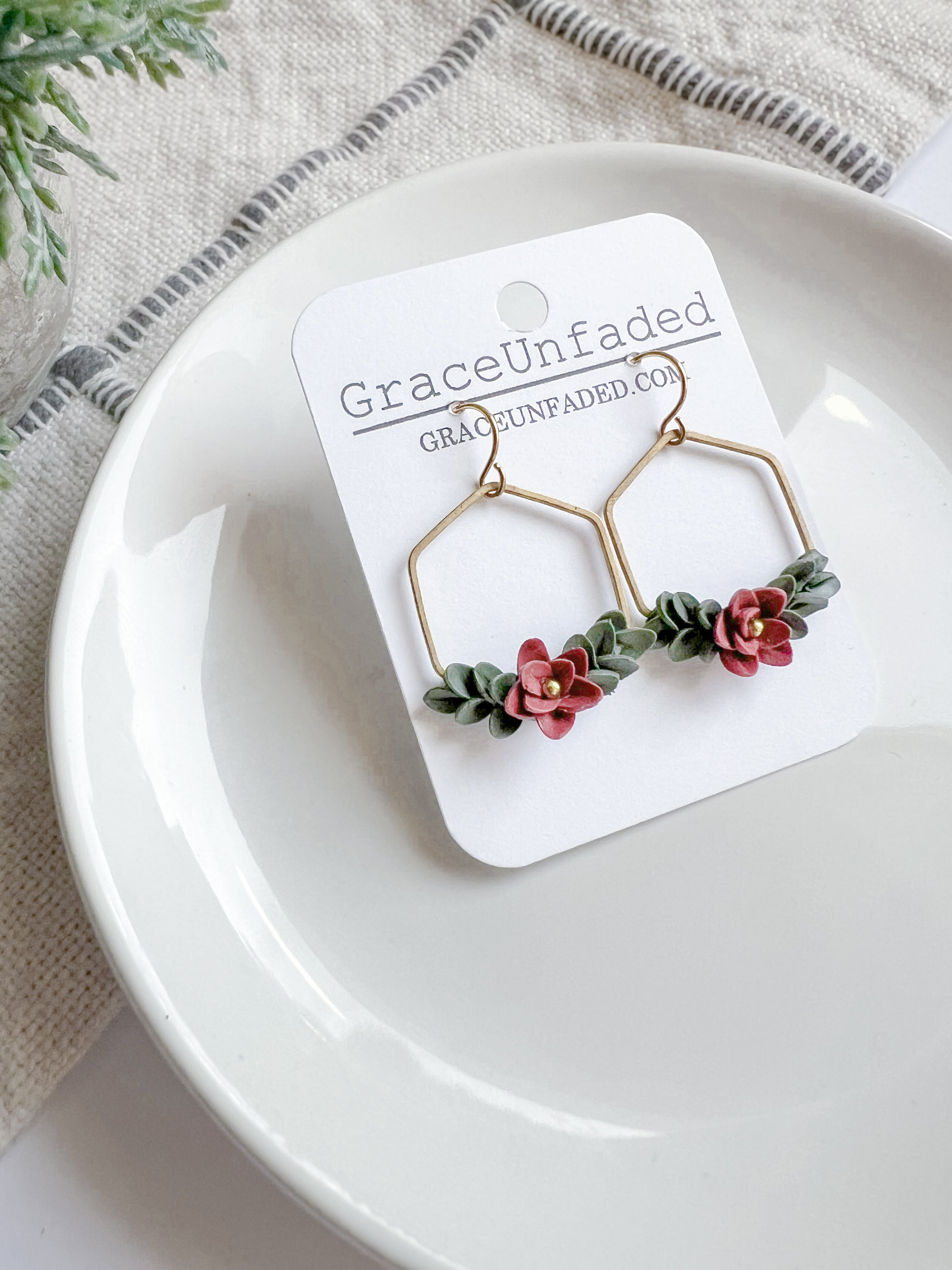 Christmas Floral Drop (2 options)