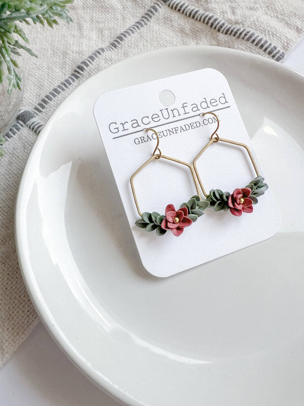 Christmas Floral Drop (2 options)