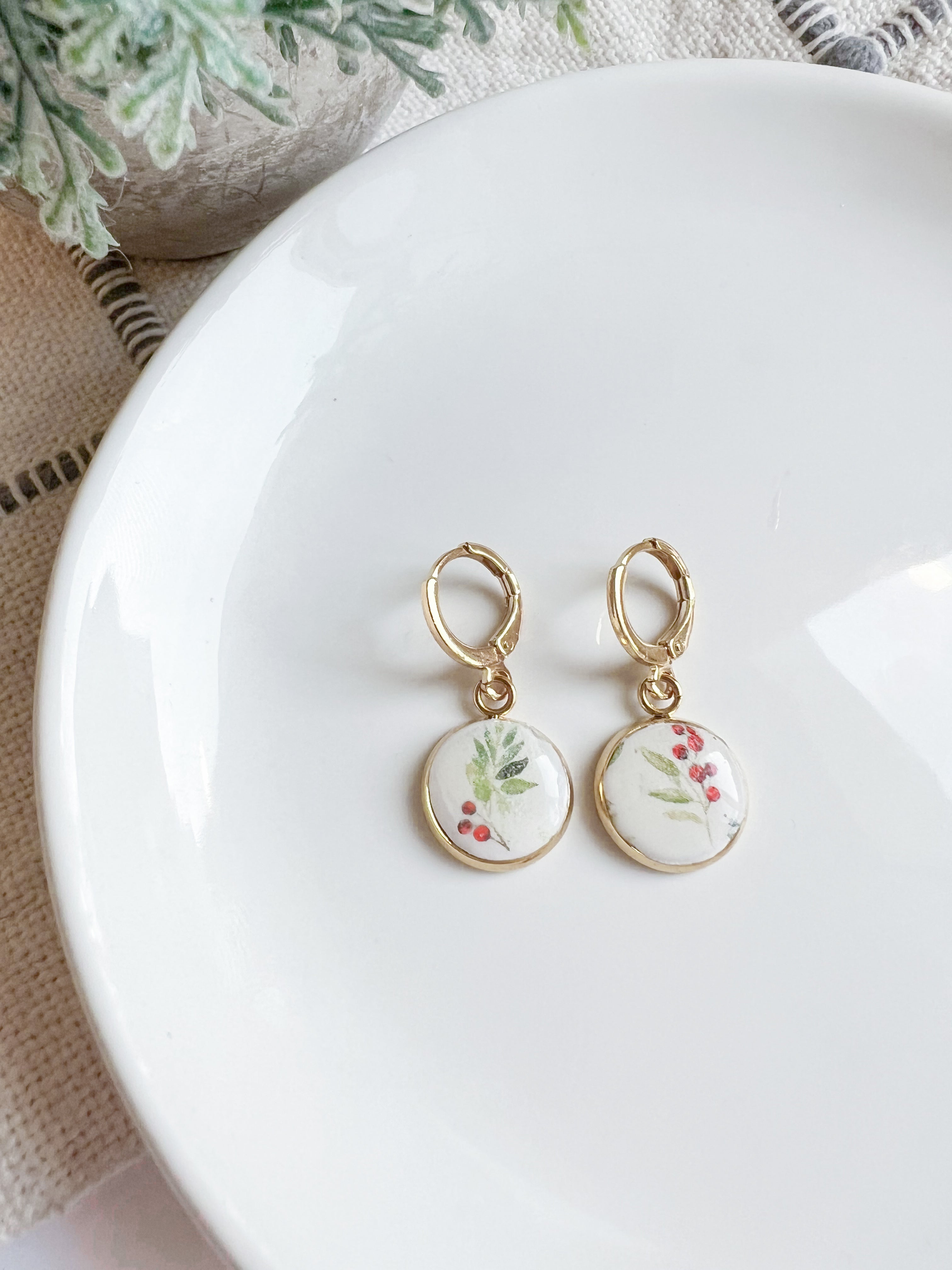 Simple Poinsettia Drop