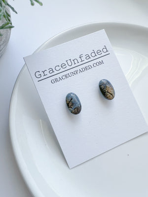 Cracked Stone Collection - Oval Stud