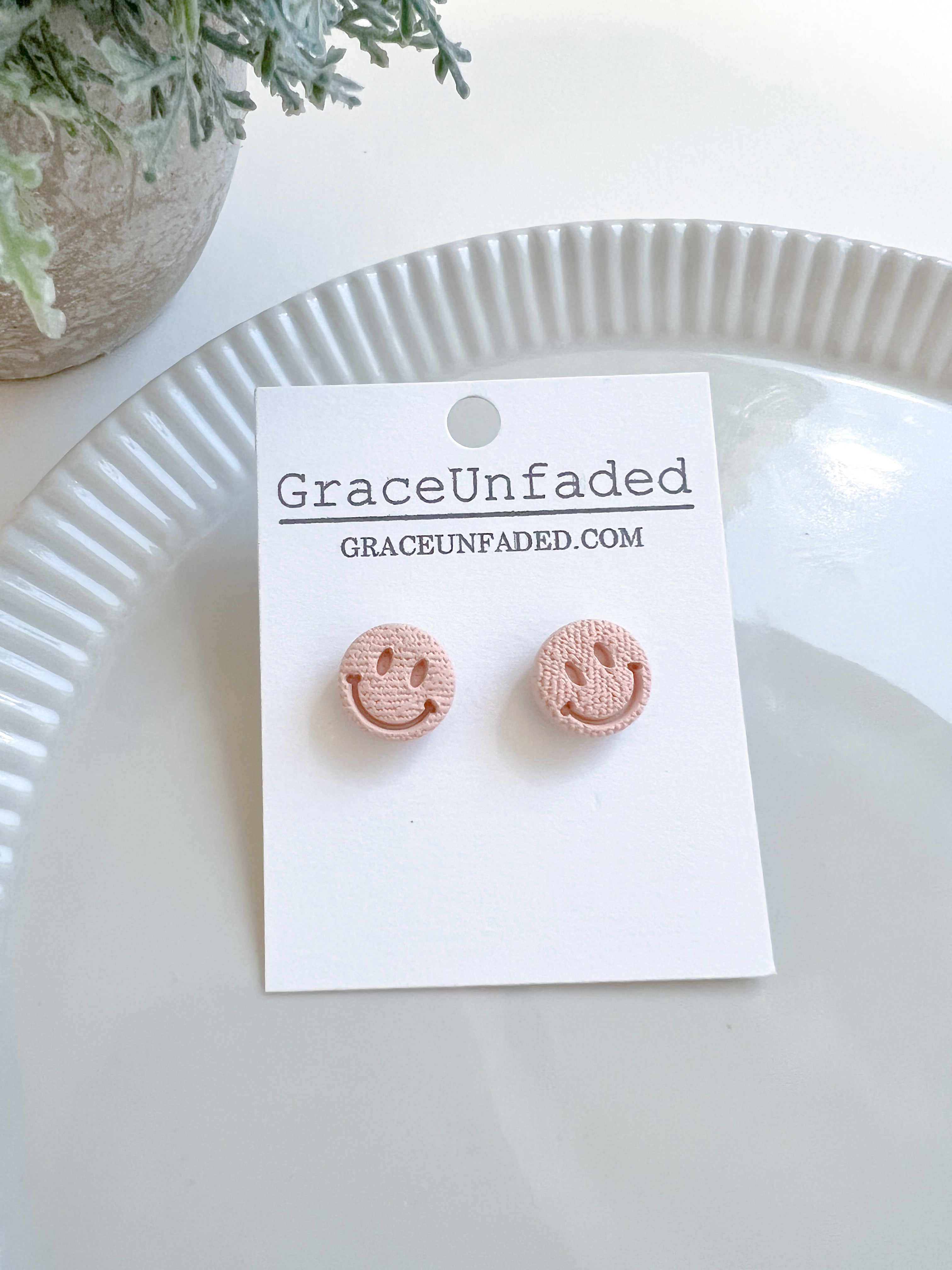 Happy Face (2 colors)