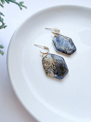 Cracked Stone Collection - Hexagon Drop