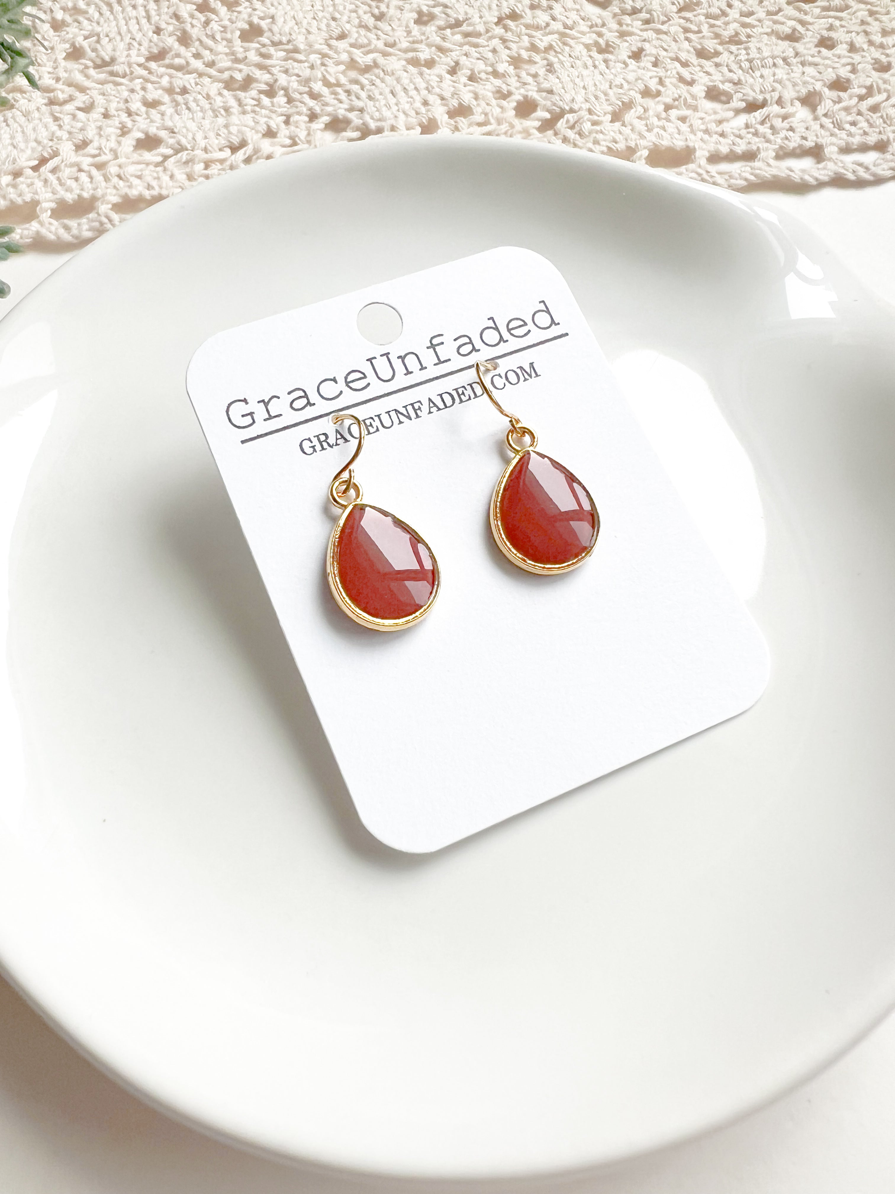 Resin and Clay Teardrop -2 colors