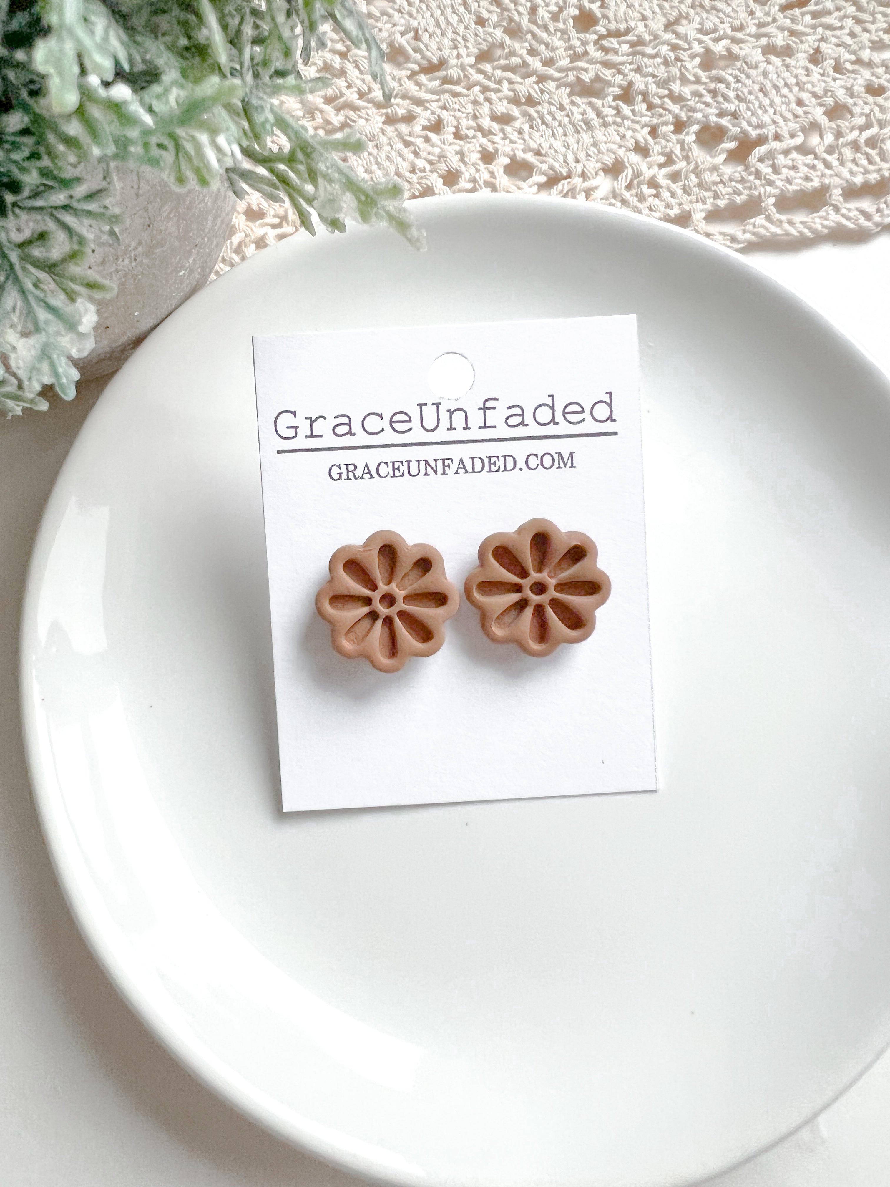 Flower Stud (Multiple Colors)