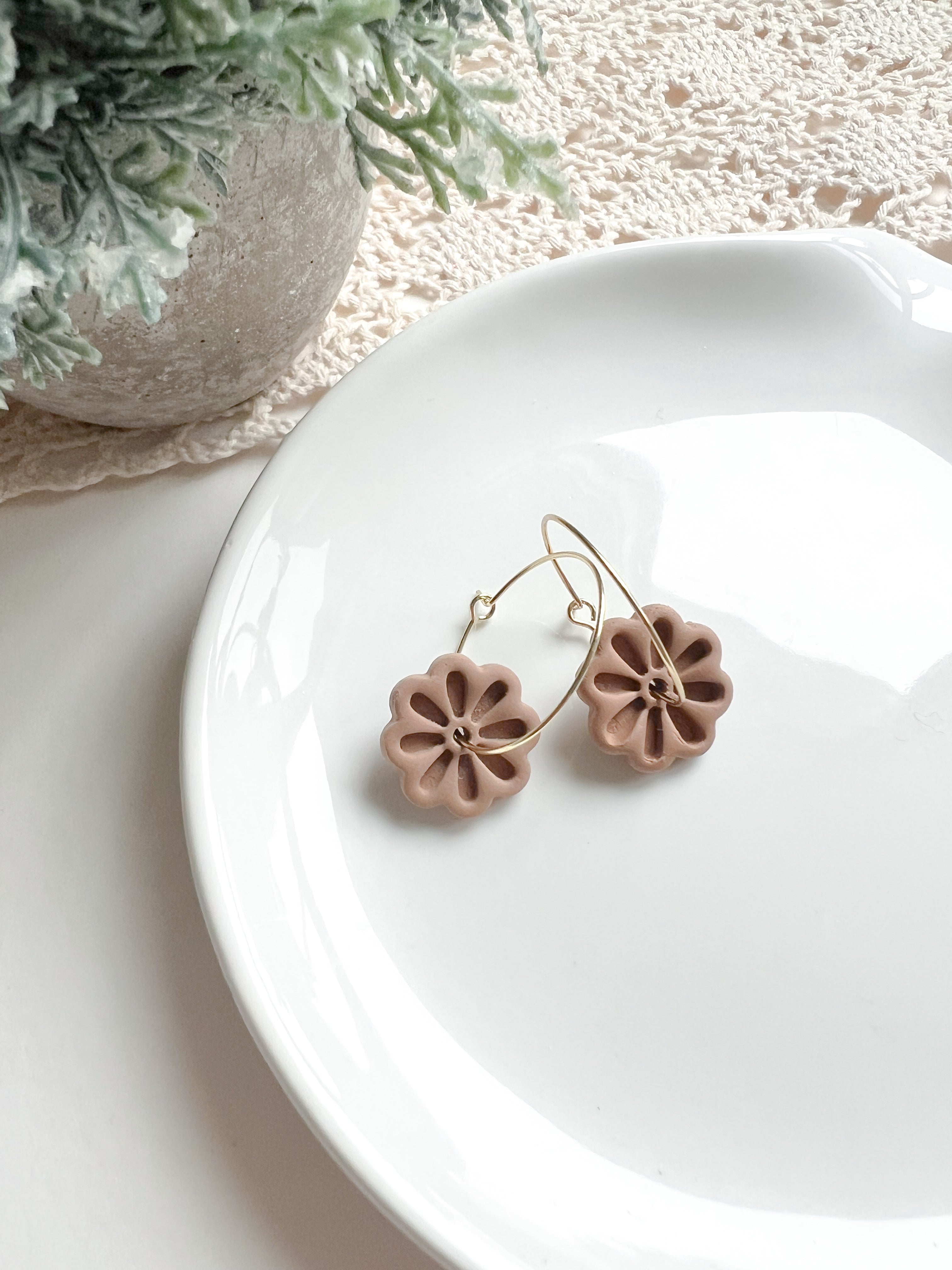 Flower Hoop (Multiple Colors)