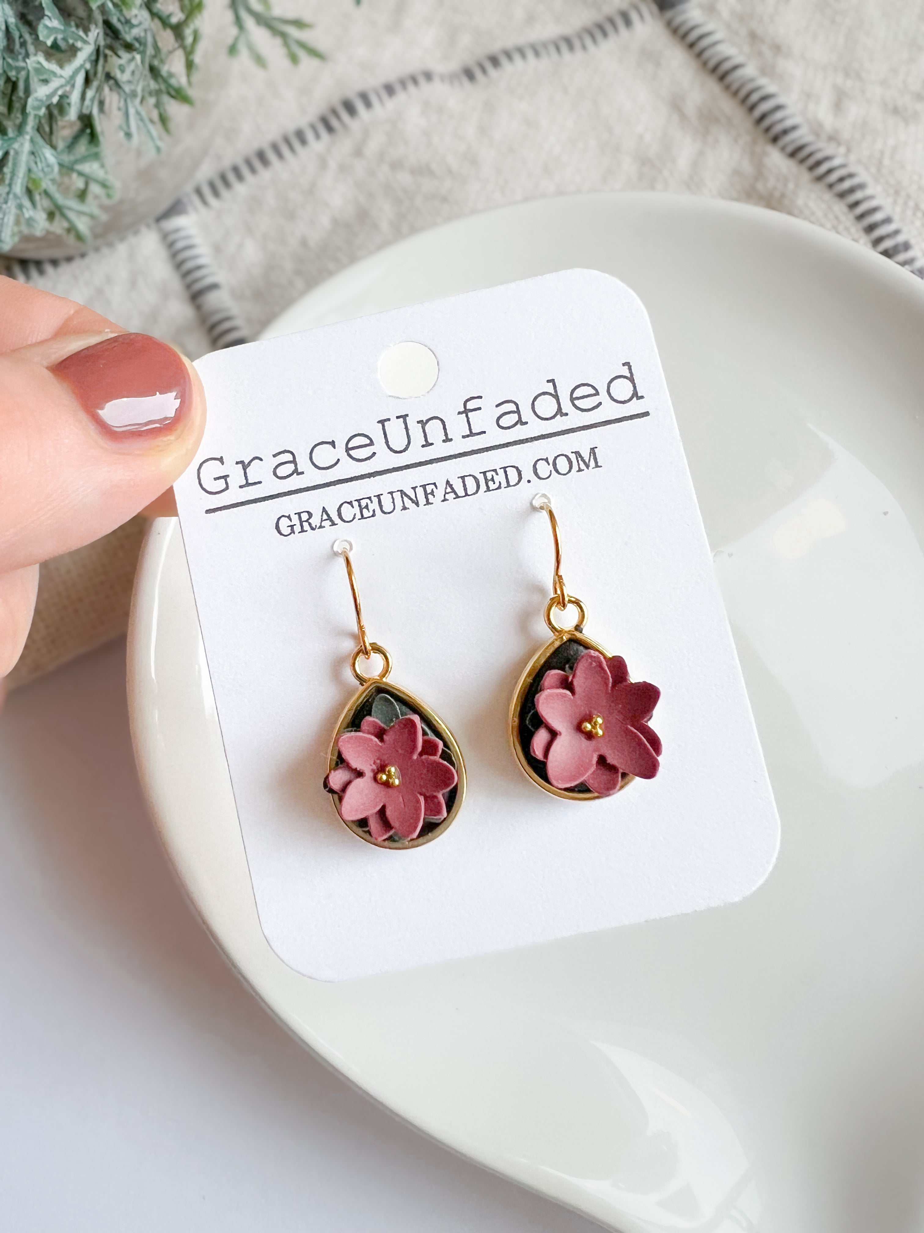 Christmas Poinsettia Drop