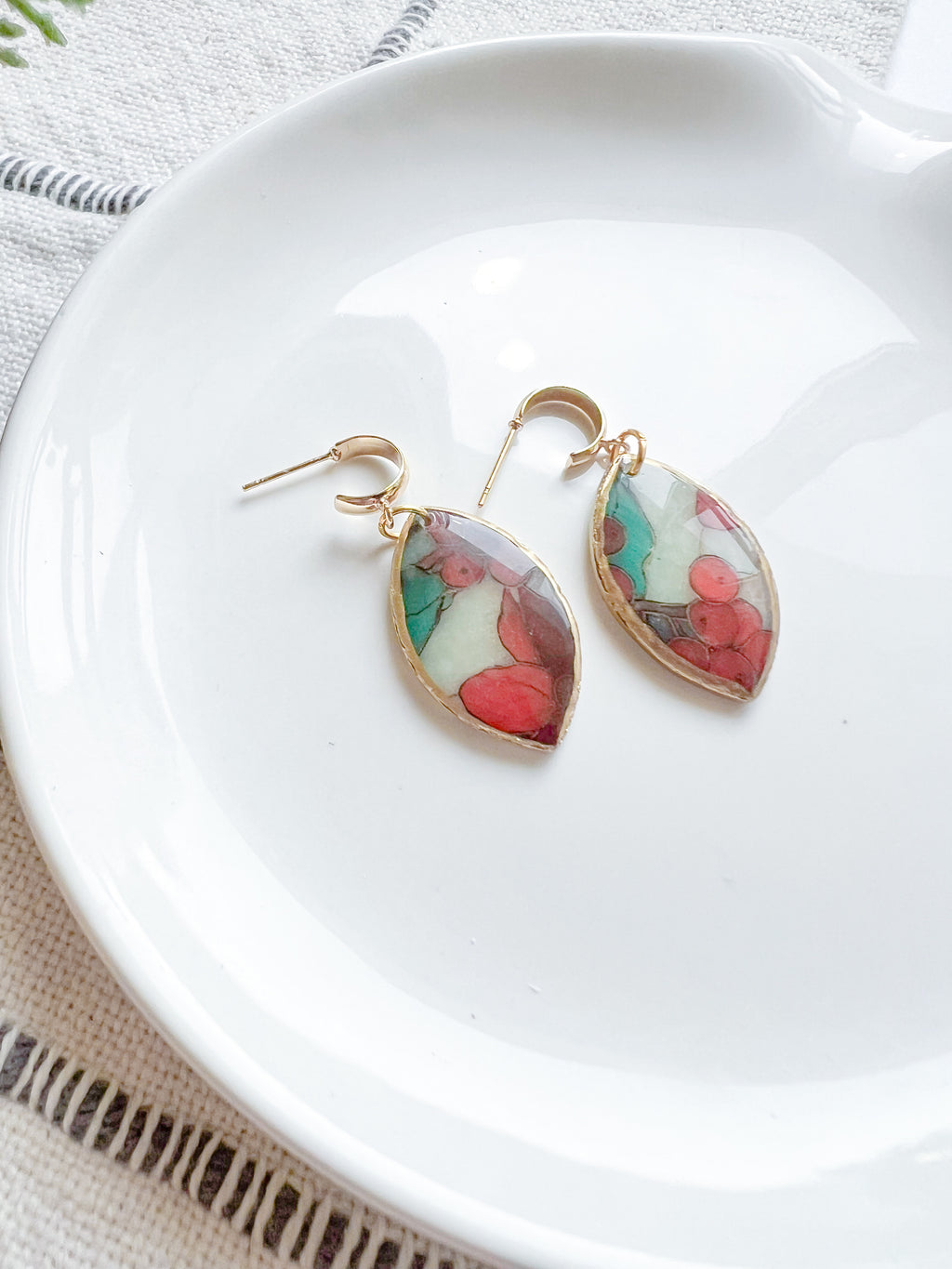 Stained Glass Poinsettia Pointed Oval Drop