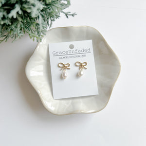 Bow Pearl Drop