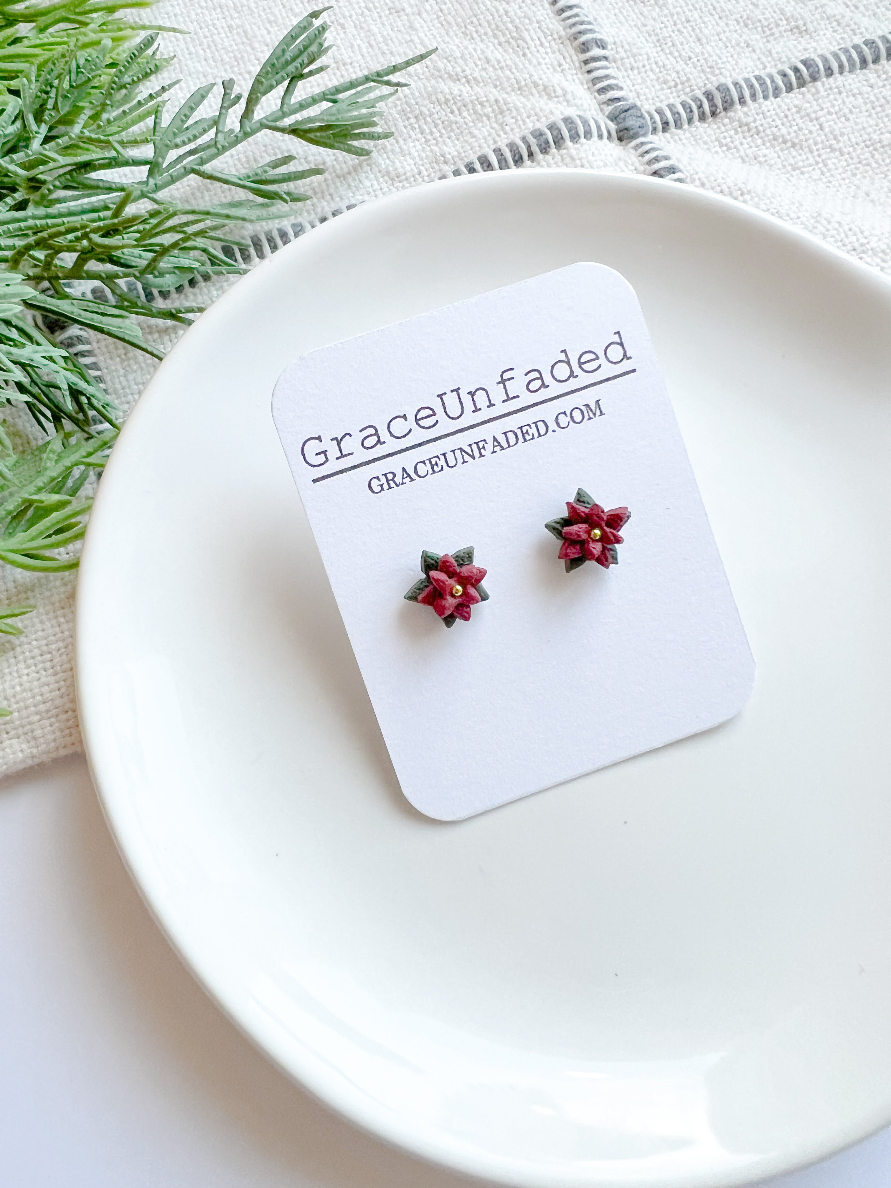 Poinsettia Stud