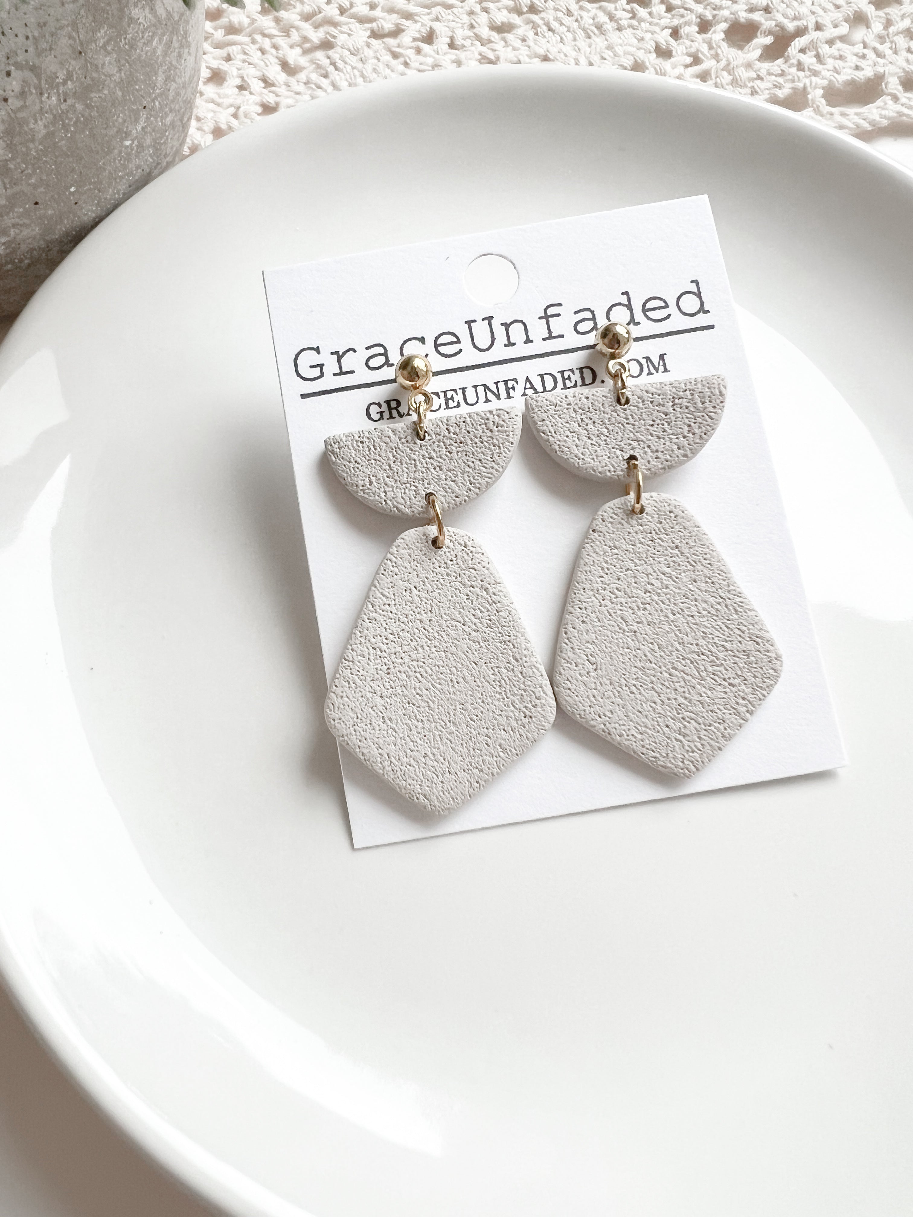 Neutral Drop Ball Post (Multiple Colors)