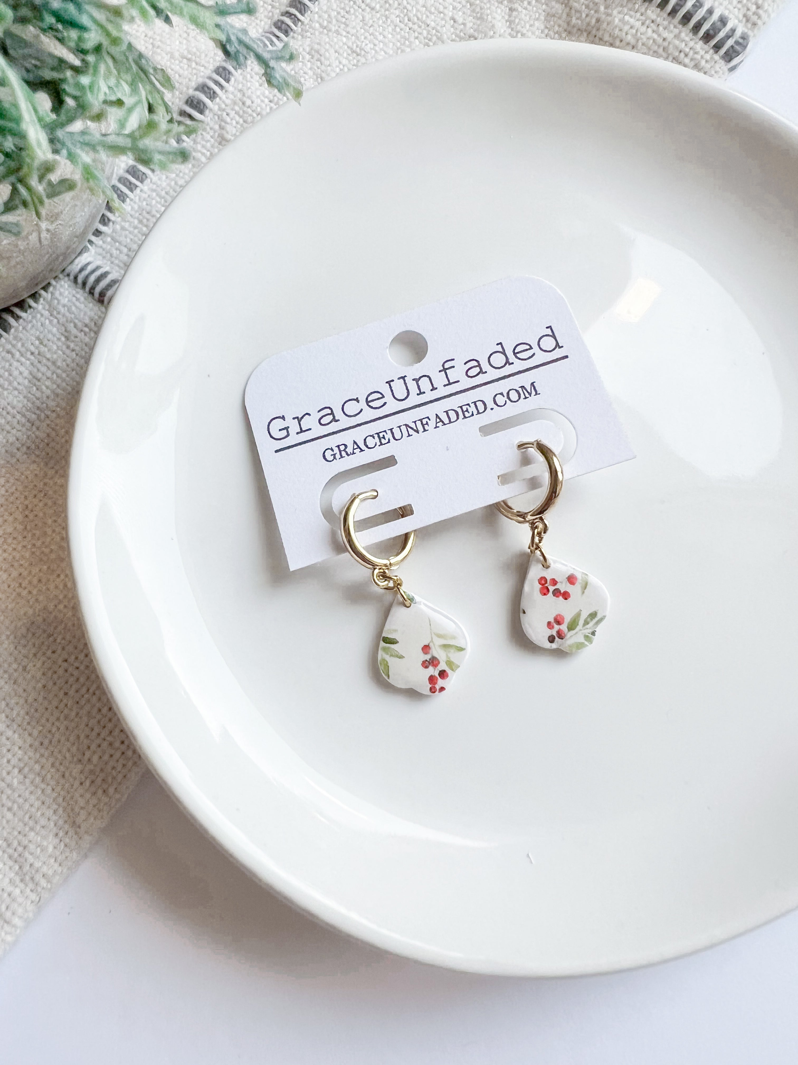 Simple Poinsettia Floral Drop