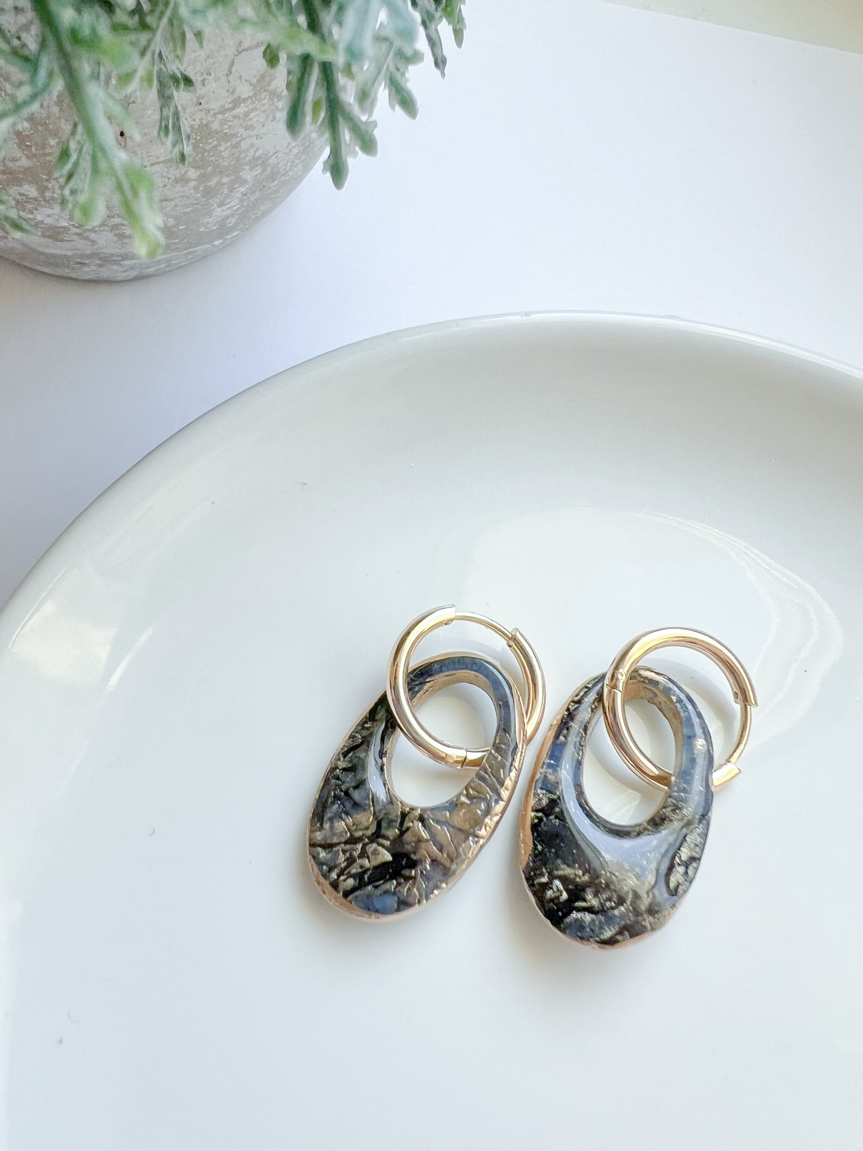 Cracked Stone Collection -  Oval Hoop