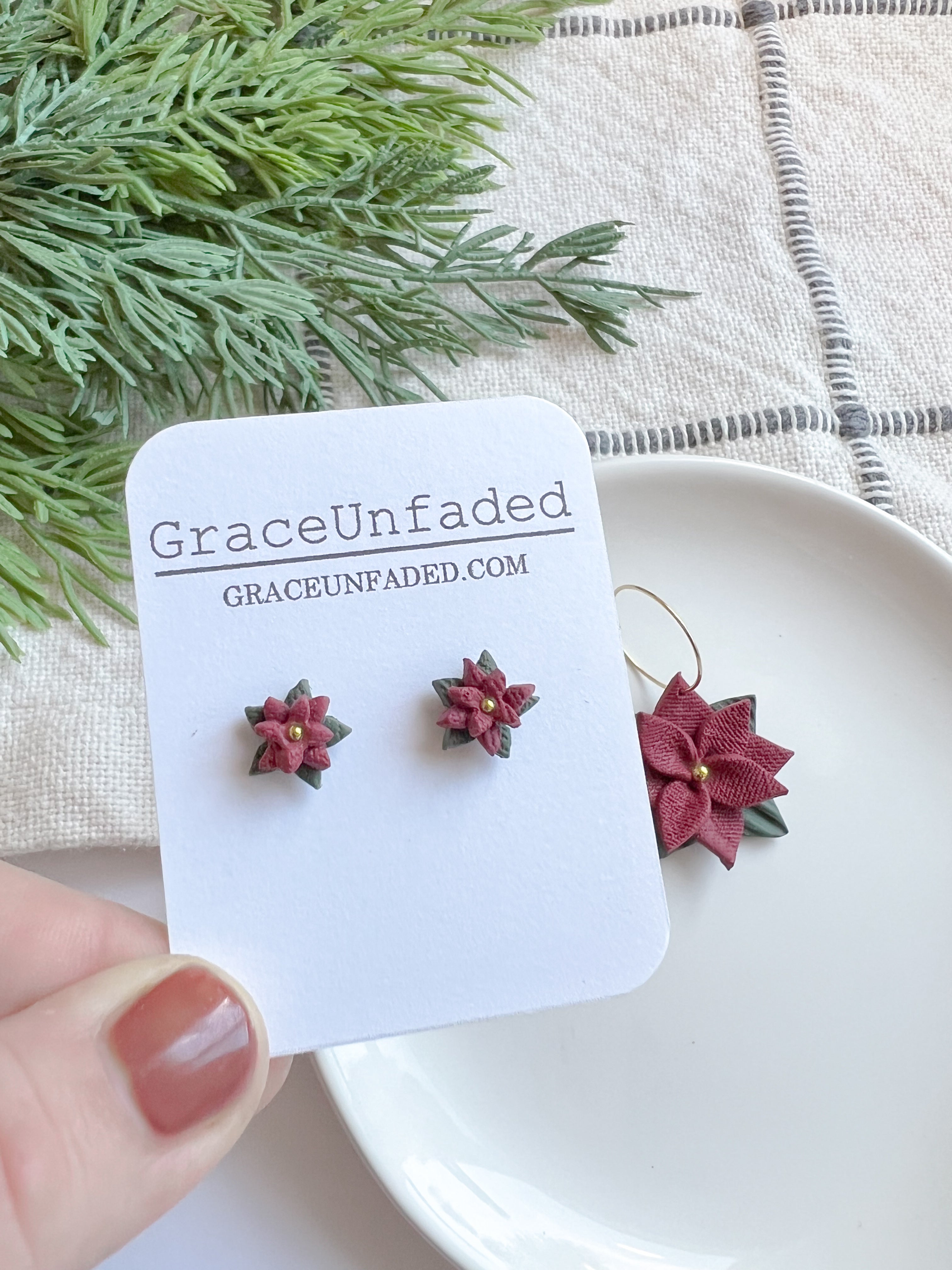 Poinsettia Stud