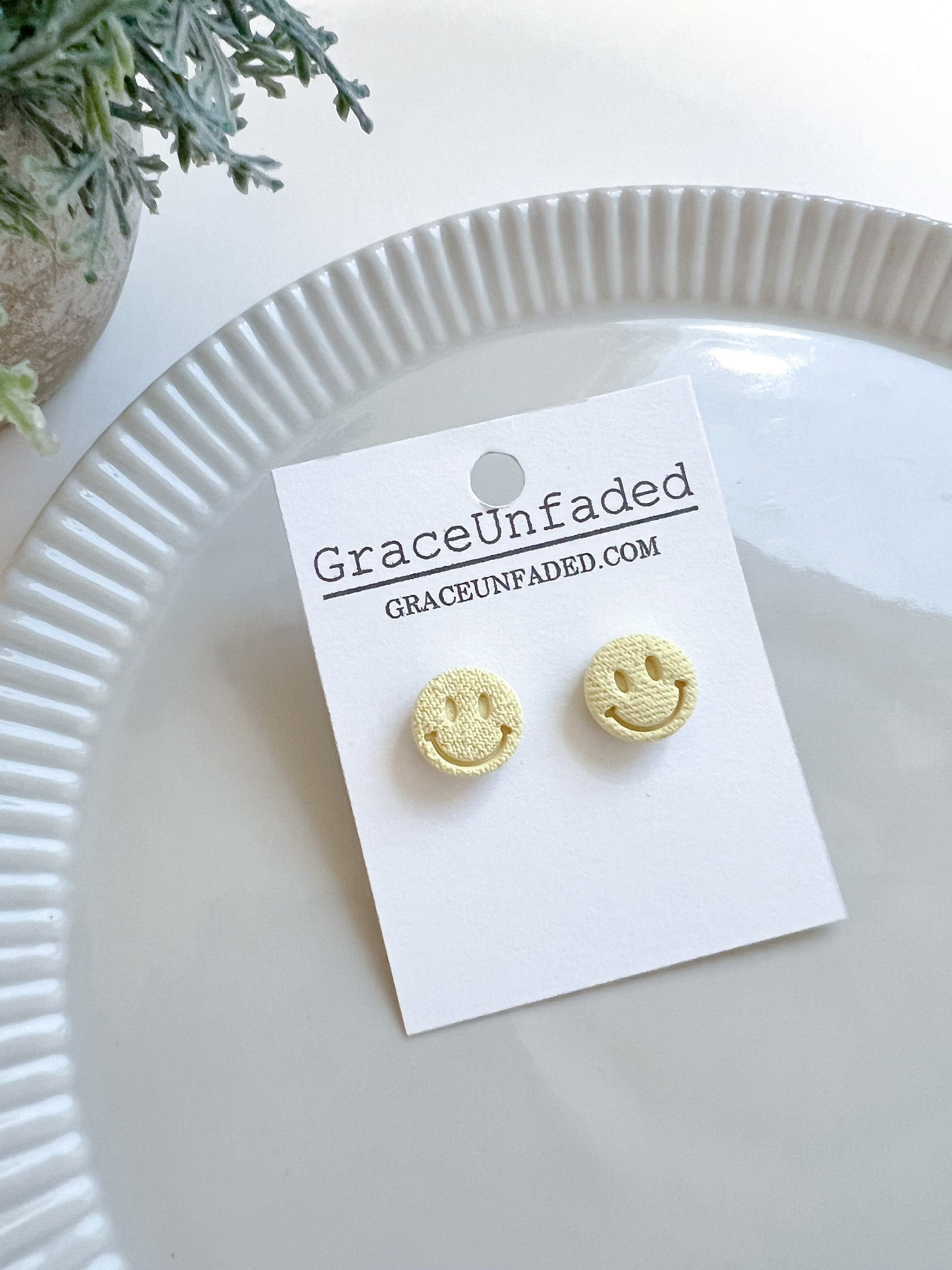 Happy Face (2 colors)