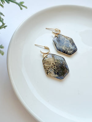 Cracked Stone Collection - Hexagon Drop